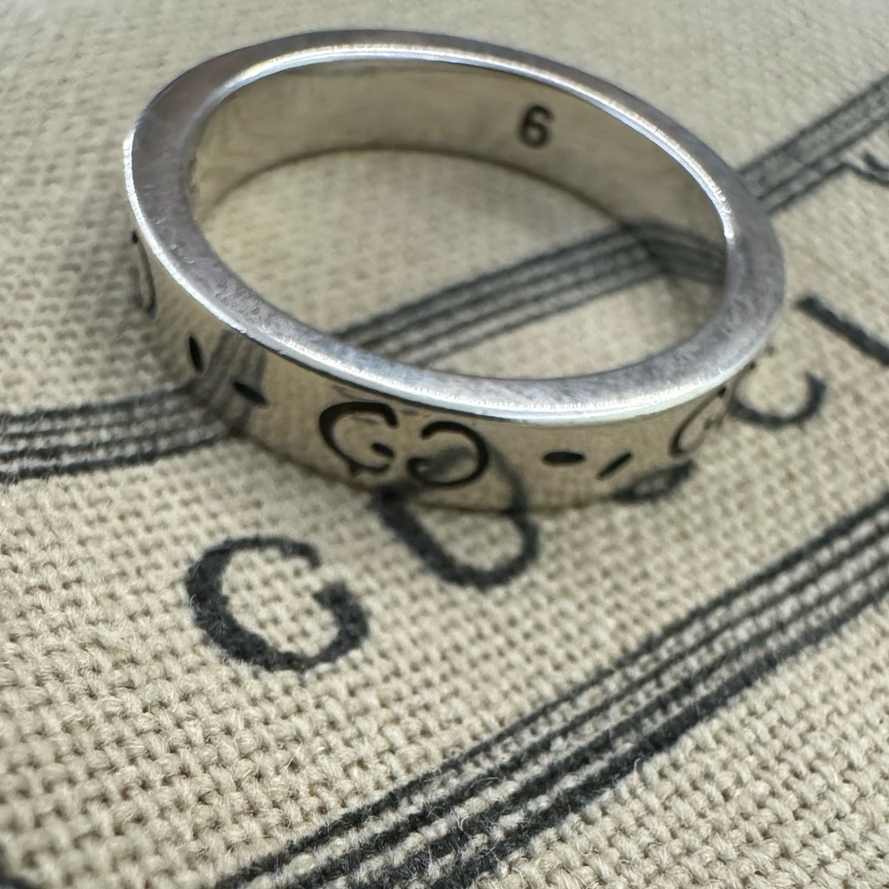 ring - Picture 3 of 5